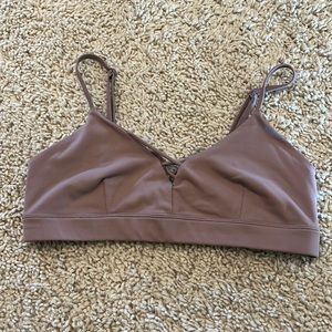 Alo Yoga Bra Interlace Sports Bra size M Dusty Rose Color rare